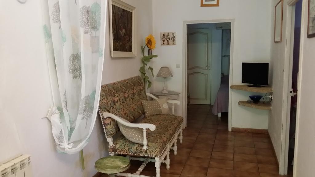 Mas De L Ancienne Magnanerie Villa Малмор Екстериор снимка